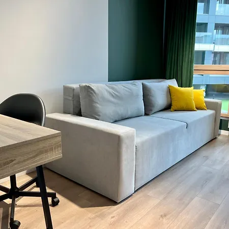 Forum Apartahotel 4*