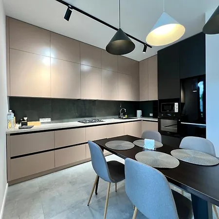 Forum Ξενοδοχείο με διαμερίσματα Λβιβ